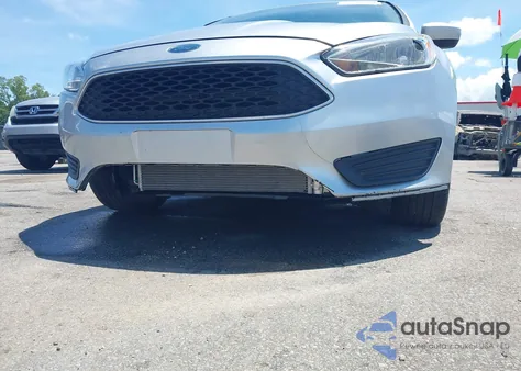 2018 Ford Focus Se z USA, uszkodzony, nr VIN 1FADP3K20JL250552